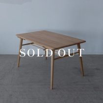 アウトレット家具の【新品廃盤特価】Cielo ダイニングテーブル ホワイトオーク無垢材 - オイル仕上げ 売り切れ