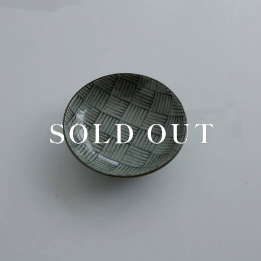 アウトレット食器（器市）の染付3.3豆皿 籠目 売り切れ