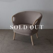 アウトレット家具の［現品SALE］ELEGANCE ラウンジチェア Soap ホワイトアッシュ材 - ソープ仕上げ 張地-N1 売り切れ