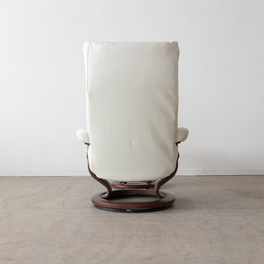 ［アップサイクル品］エコーネス ストレスレスソファ ウイングM オットマン付き 革張り替え済み（牛本革 クロムなめし）