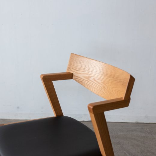 ［現品SALE］エボル Hチェア（NA） レッドオーク材 / ウレタン