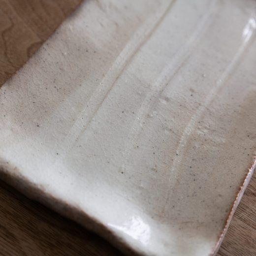 【WEB限定】手造 土物焼物皿 塗分BE -器市-