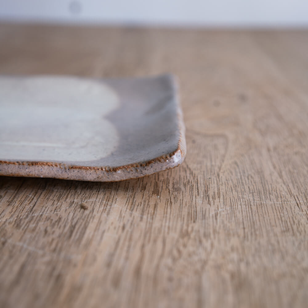 【WEB限定】手造 土物焼物皿 塗分BE -器市-