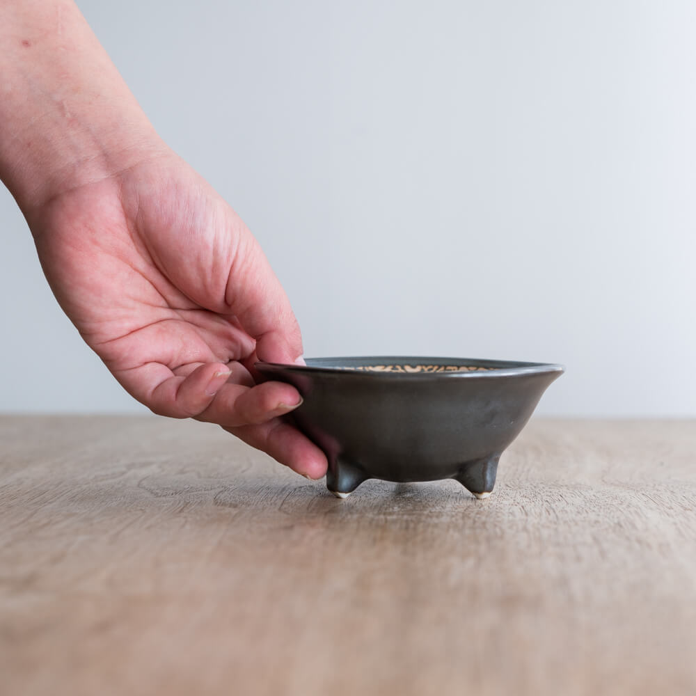 【WEB限定】花カノコ 黒 三つ足38鉢 -器市-