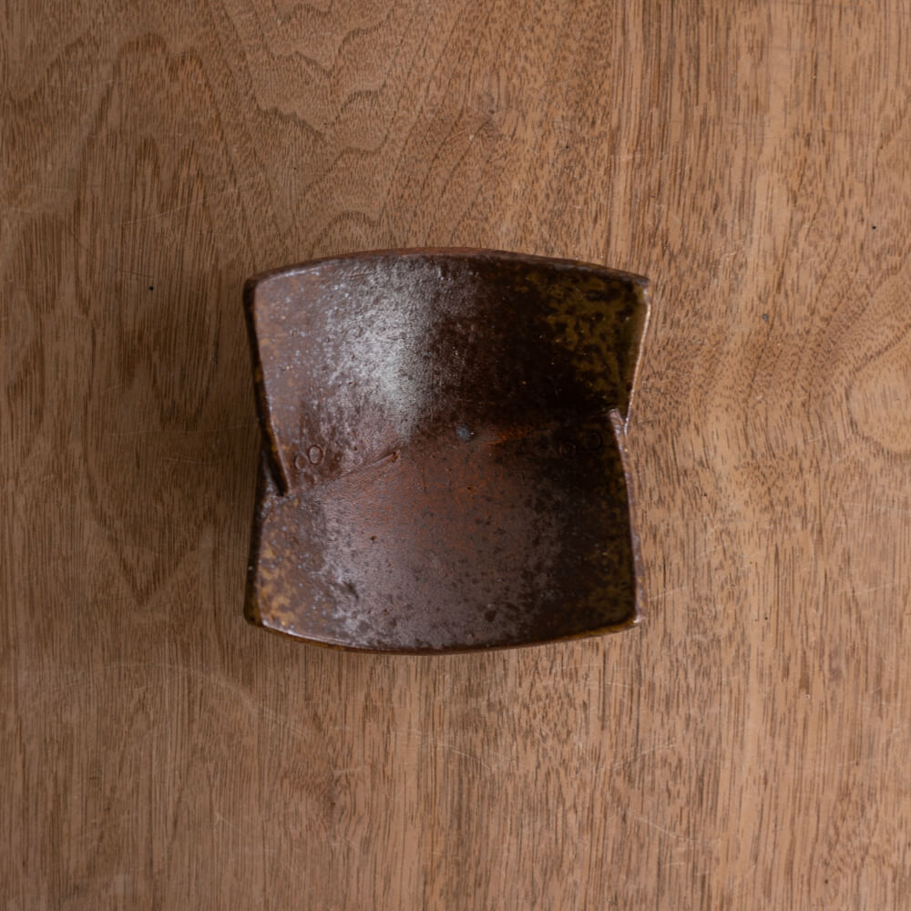 【WEB限定】備前 茶 脚付角小鉢 -器市-