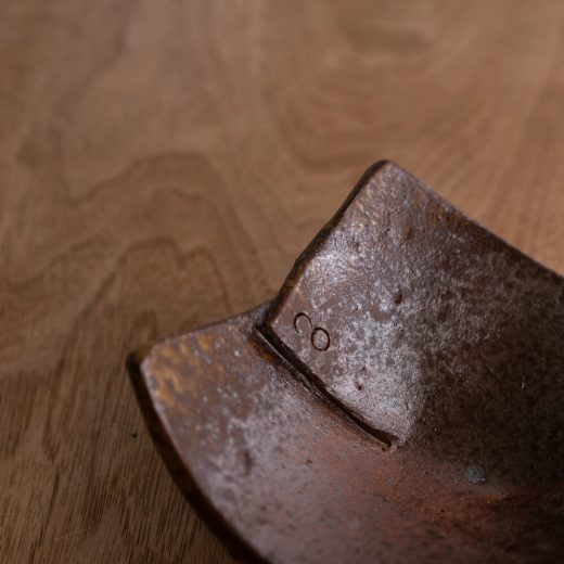 【WEB限定】備前 茶 脚付角小鉢 -器市-