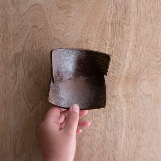 【WEB限定】備前 茶 脚付角小鉢 -器市-