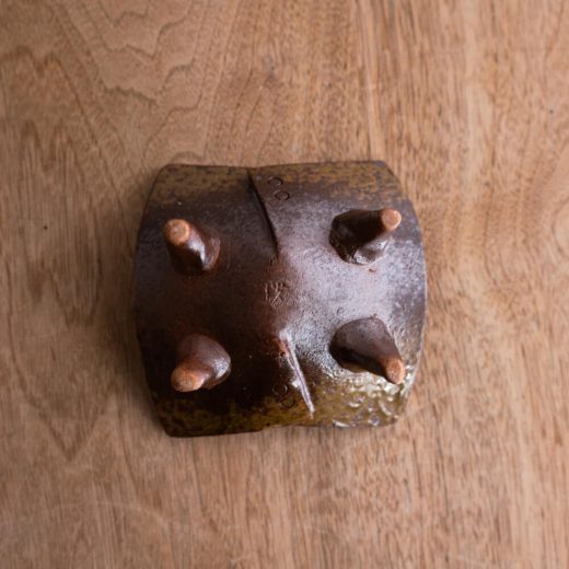 【WEB限定】備前 茶 脚付角小鉢 -器市-