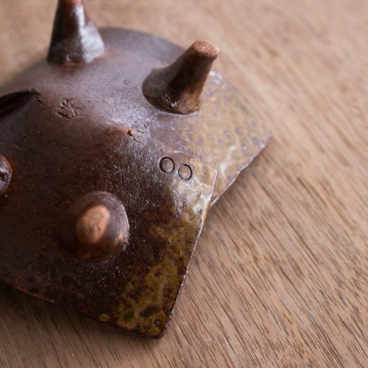 【WEB限定】備前 茶 脚付角小鉢 -器市-