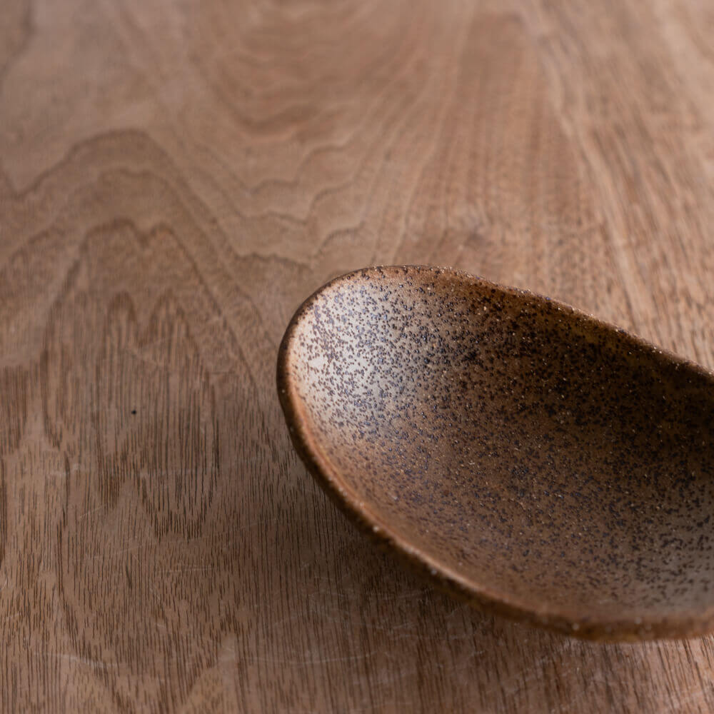 【WEB限定】砂目 茶 楕円小鉢 -器市-