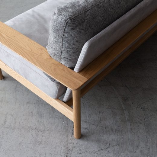 ［飛騨産業アウトレット］KURINOKI 2.5PソファHX120 クリ材NY色(Cランク)背リヒトGR本体ガウチョLGR