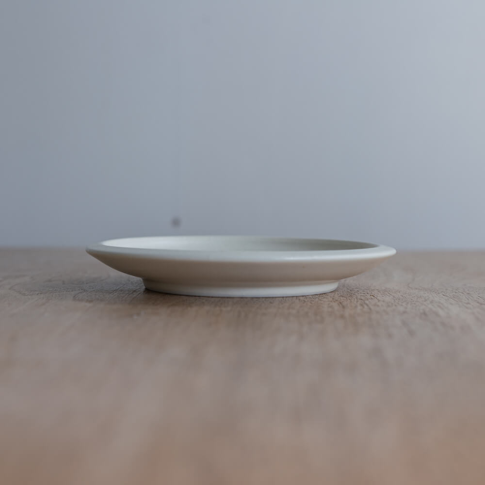 【WEB限定】クリーム釉 括り手4寸皿 -器市-