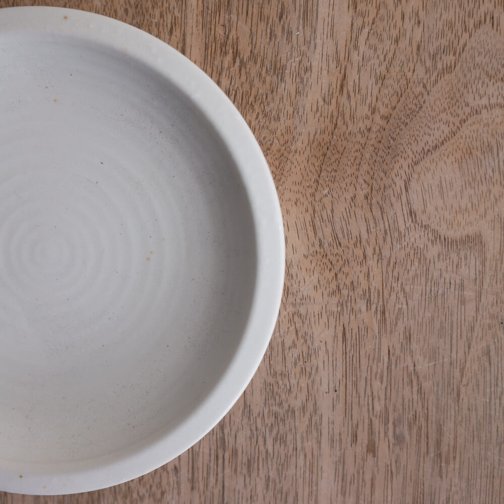 【WEB限定】クリーム釉 括り手4寸皿 -器市-