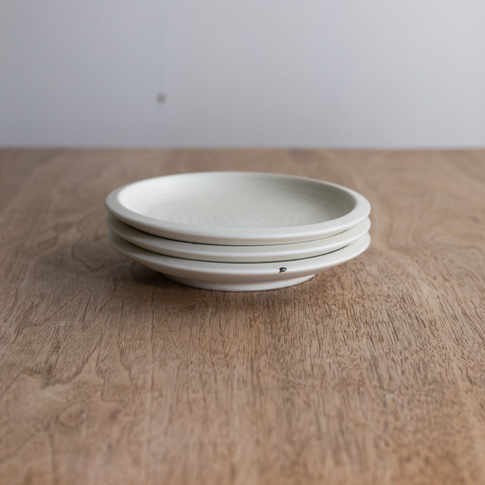 【WEB限定】クリーム釉 括り手4寸皿 -器市-