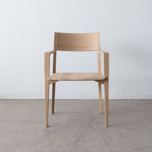 ［飛騨産業アウトレット］風のうた アームチェア FX231A 国産ナラ材NL色 ウレタン塗装