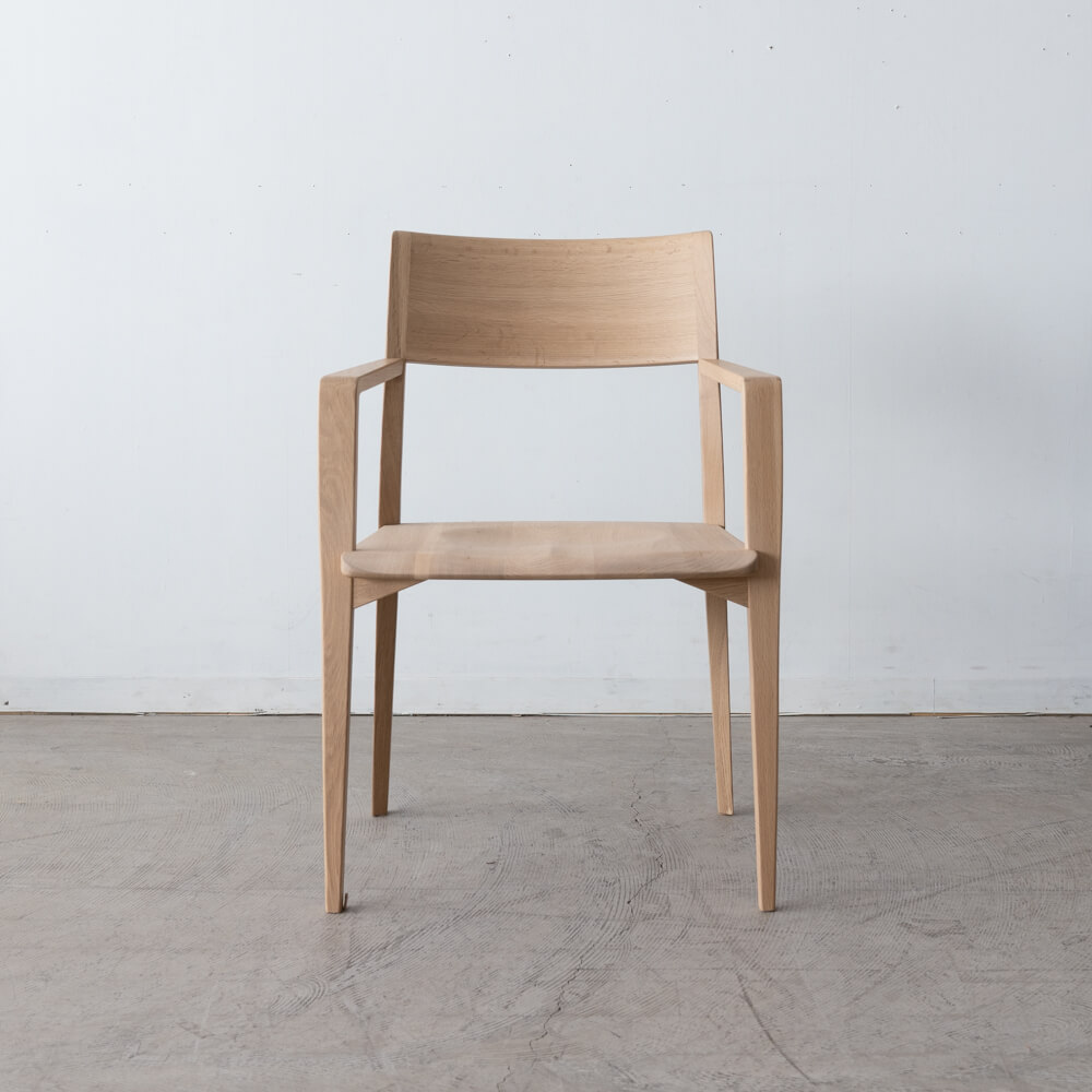 ［飛騨産業アウトレット］風のうた アームチェア FX231A 国産ナラ材NL色 ウレタン塗装