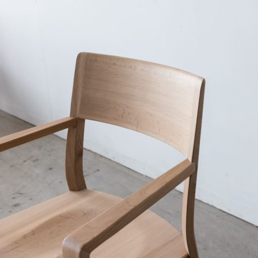 ［飛騨産業アウトレット］風のうた アームチェア FX231A 国産ナラ材NL色 ウレタン塗装