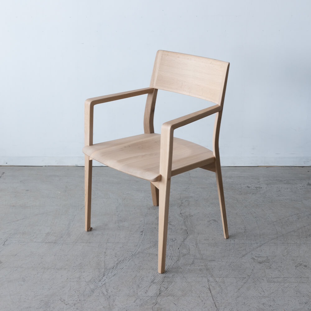 ［飛騨産業アウトレット］風のうた アームチェア FX231A 国産ナラ材NL色 ウレタン塗装