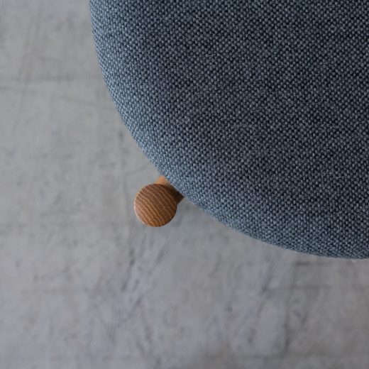 ［飛騨産業アウトレット］tsubura セミアームチェア 張座 ホワイトオーク材 OU色