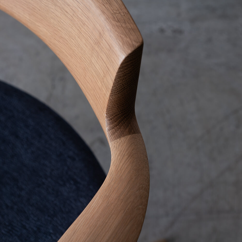 ［飛騨産業アウトレット］SEOTOアームチェア（張座）KD220AN ホワイトオーク材 / NL Cランク/リヒトBU