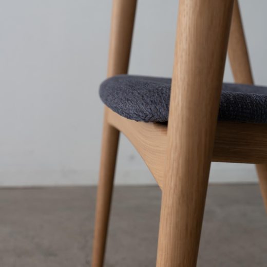 ［飛騨産業アウトレット］SEOTOアームチェア（張座）KD220AN ホワイトオーク材 / NL Cランク/リヒトBU