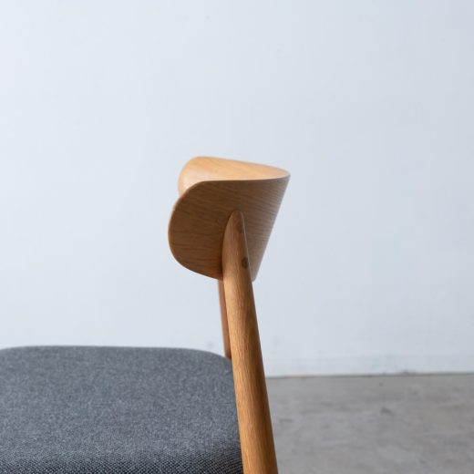 ［飛騨産業アウトレット］SEOTO チェア KD200N ホワイトオーク/OF 張地ランクB NC157 チャコールグレー