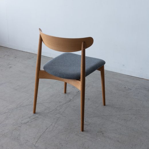 ［飛騨産業アウトレット］SEOTO チェア KD200N ホワイトオーク/OF 張地ランクB NC157 チャコールグレー