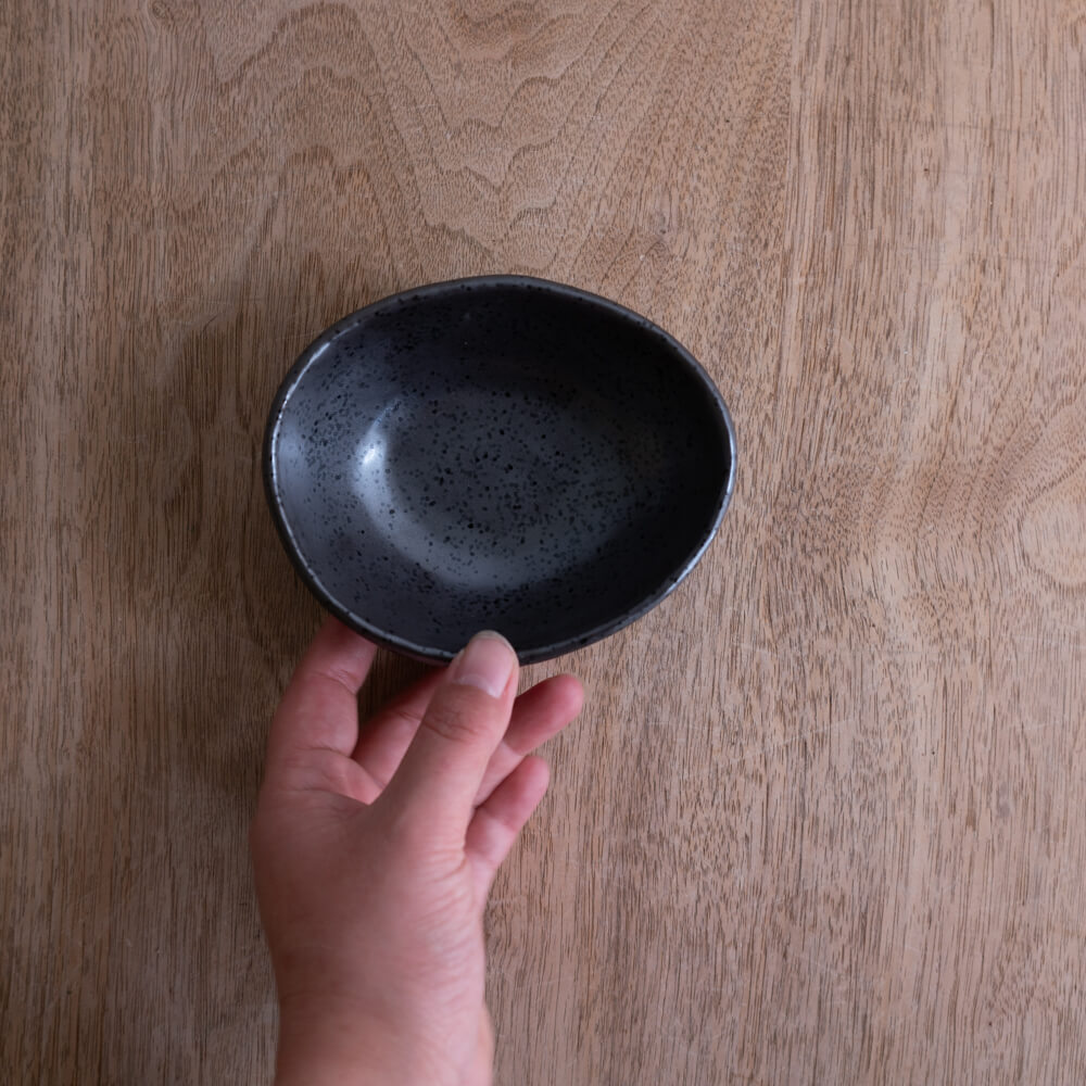 【WEB限定】黒マット変形4寸鉢 -器市-