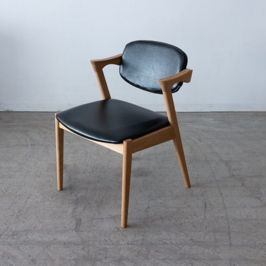 ダイニング5点セット レッドオーク材 / ウレタン AKI150（20）NA＋チェア フェイク NA×4