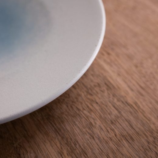 【WEB限定】氷結ブルー輪二重8寸皿 -器市-