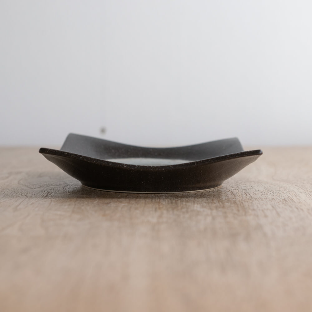 【WEB限定】深山雪 手引き正角4.5皿 -器市-