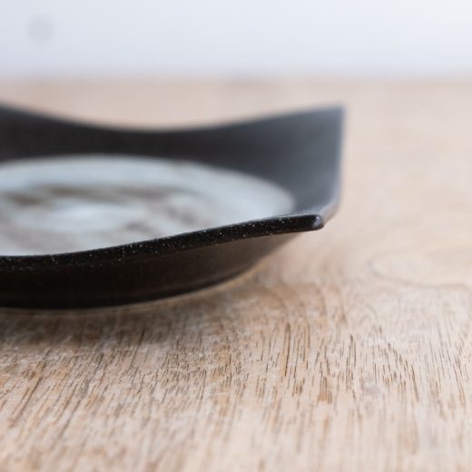 【WEB限定】深山雪 手引き正角4.5皿 -器市-