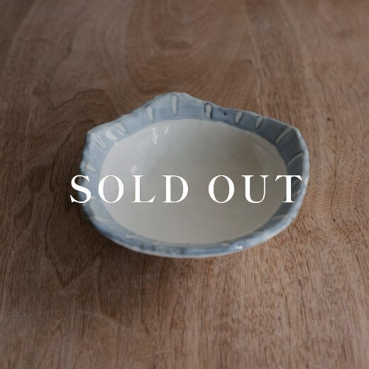 アウトレット食器（器市）のリム青十草 変形小鉢 売り切れ