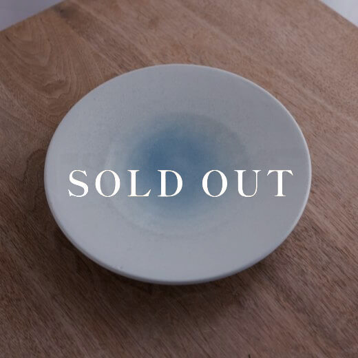 アウトレット食器（器市）の氷結ブルー輪二重8寸皿 売り切れ