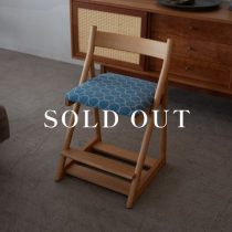 ［アップサイクル品］日進木工 学習椅子T-KIDS オーク材 - ウレタン塗装 ミナペルホネン tambourine - ブルー 売り切れ