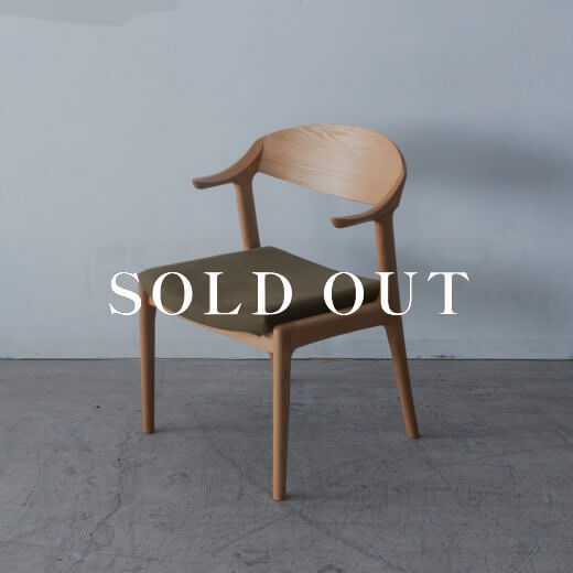 アウトレット家具の［現品SALE］DC354-MW42 チェア レッドオーク材 RO-ON-AF897 ランク2［ナガノインテリア］売り切れ