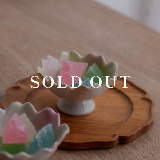 アウトレット食器（器市）のパステル8.5cm花型高台珍味 売り切れ