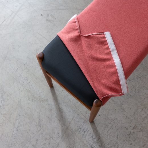 ［数量限定］新品 EDDAダイニングベンチ レッド DC33002S-EL0E3