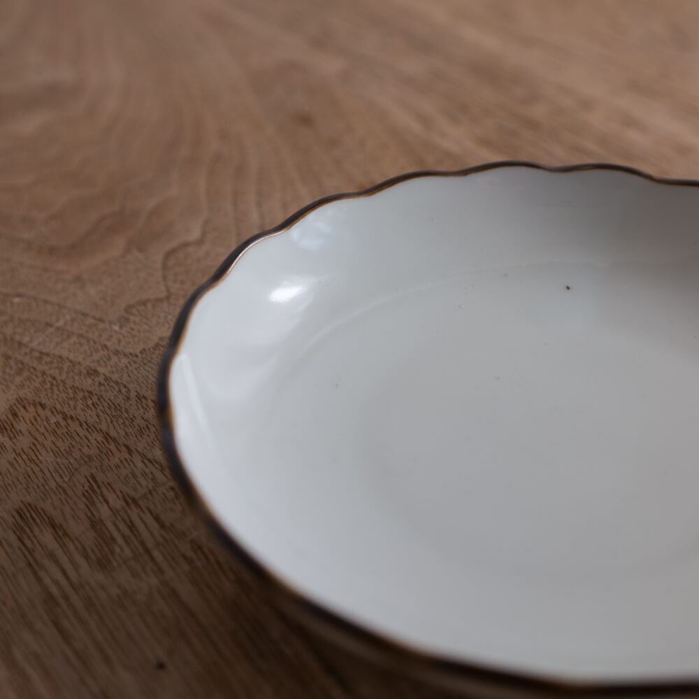 【WEB限定】渕錆 菊型35皿 白 -器市-