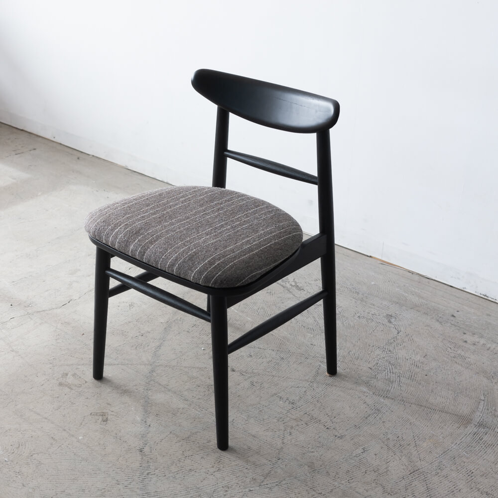 [現品SALE]emiﾁｪｱ ﾎﾜｲﾄｵｰｸBK色 (張地)KV SAMSφ19-552/501