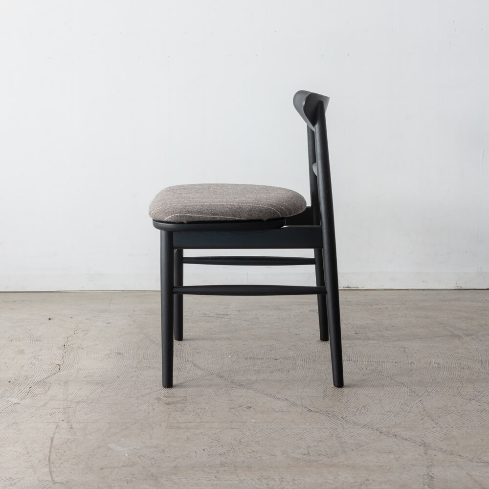 [現品SALE]emiﾁｪｱ ﾎﾜｲﾄｵｰｸBK色 (張地)KV SAMSφ19-552/501