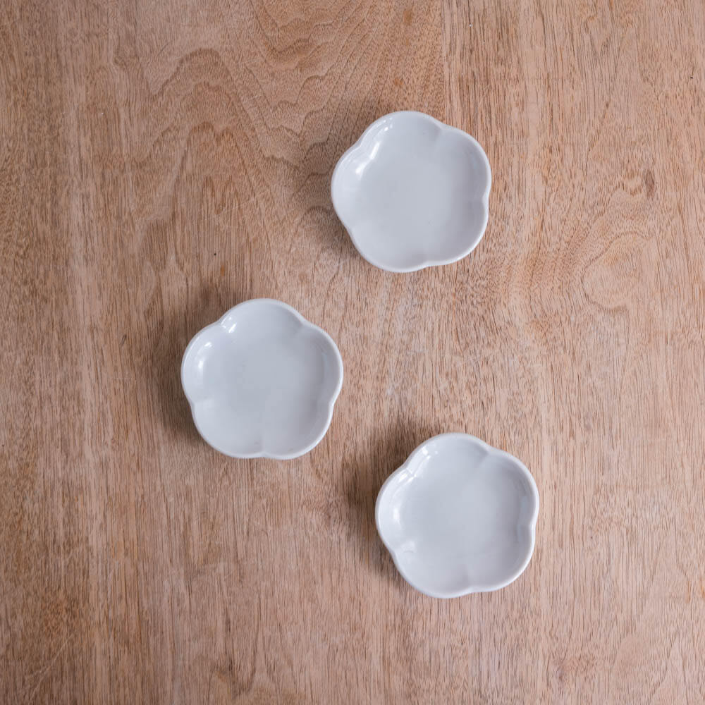 【WEB限定】白花 菊型3寸皿 -器市-