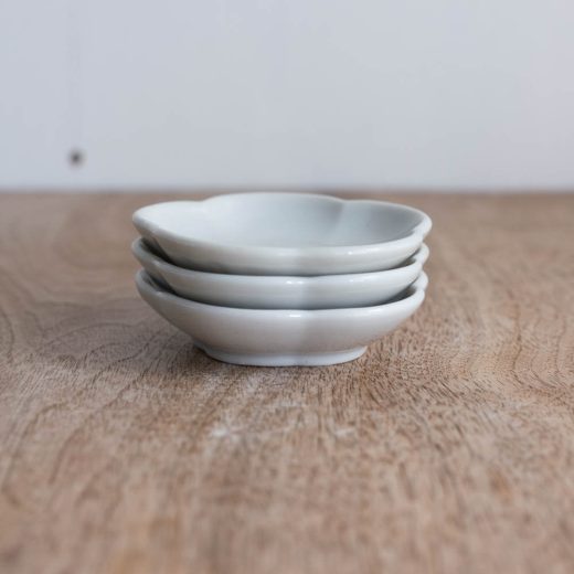 【WEB限定】白花 菊型3寸皿 -器市-