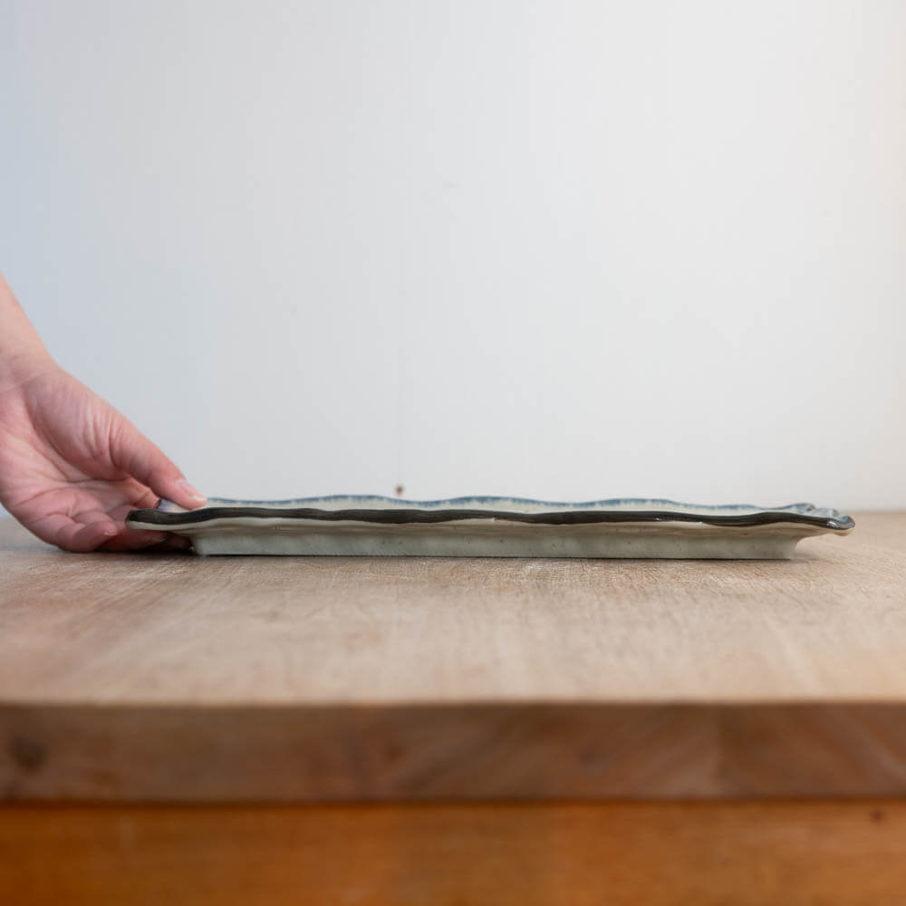 【WEB限定】淵さび削り型サンマ皿 -器市-