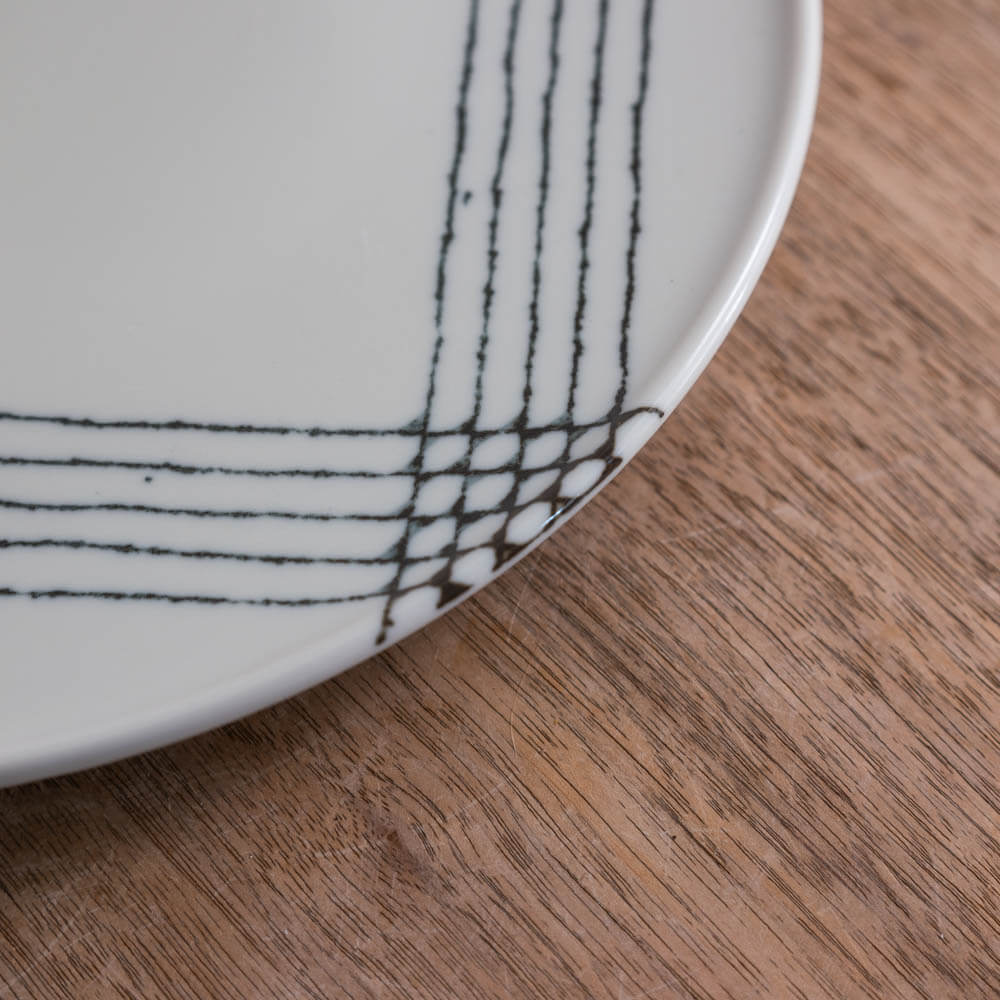 【WEB限定】黒井桁 8.0皿 -器市-