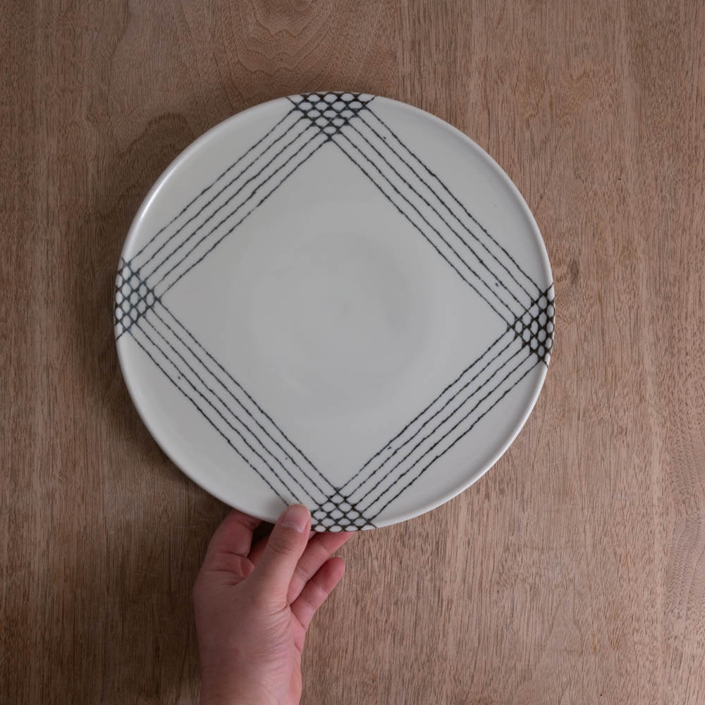 【WEB限定】黒井桁 8.0皿 -器市-