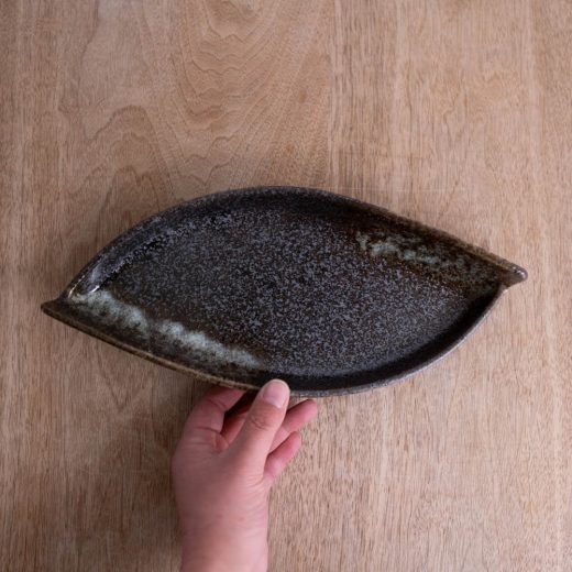 【WEB限定】黒釉 変形盛り付け鉢 -器市-