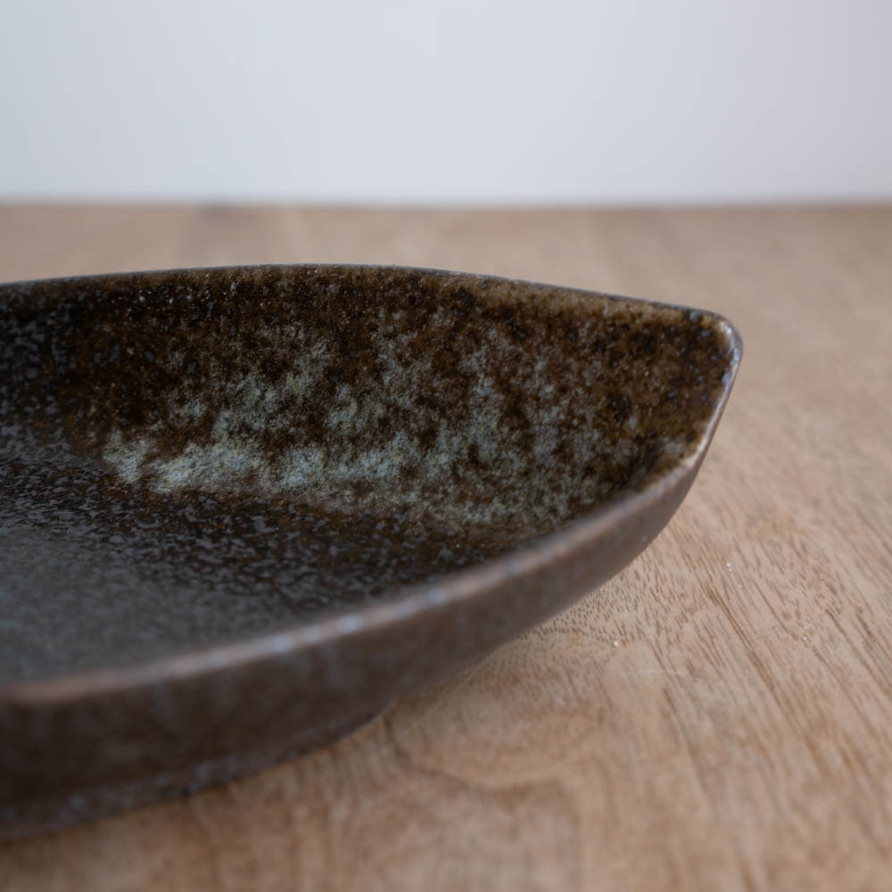 【WEB限定】黒釉 変形盛り付け鉢 -器市-