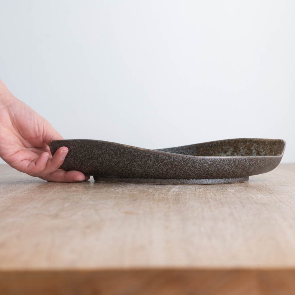 【WEB限定】黒釉 変形盛り付け鉢 -器市-