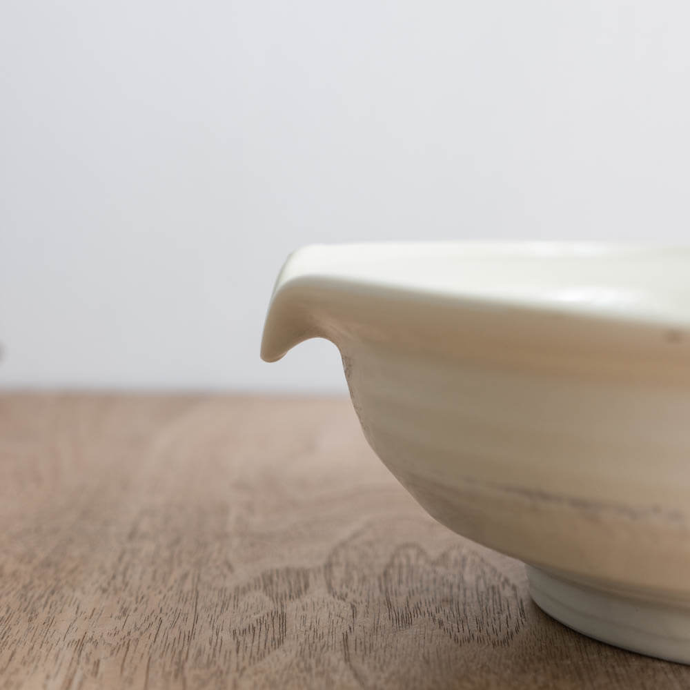 【WEB限定】粉引刷毛 片口盛鉢 -器市-